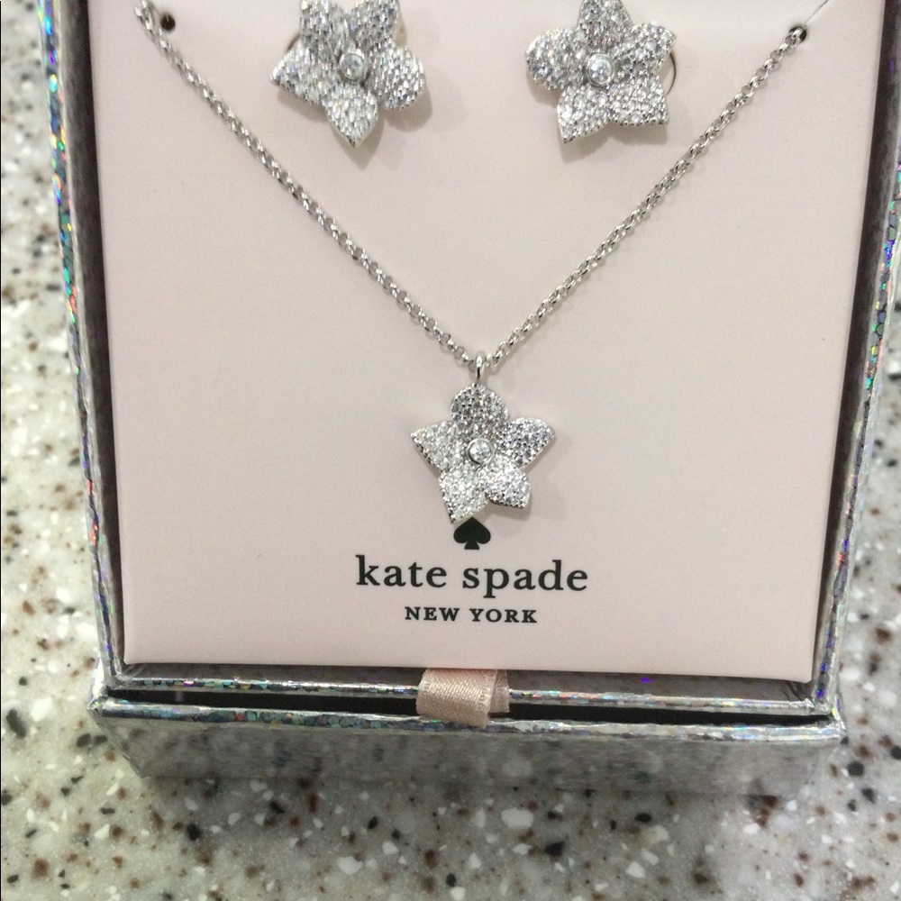 CLOSE OUT SALE Kate Spade necklace and earring set